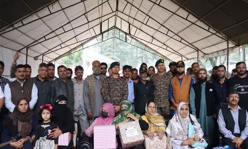 Indian Army ने बोनियार के चिनार नौजवान क्लब में पूर्व सैनिकों के लिए एक रैली आयोजित की Indian Army ने बोनियार के चिनार नौजवान क्लब में पूर्व सैनिकों के लिए एक रैली आयोजित की