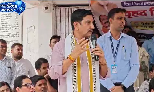 तखतपुर में विकास कार्यों की देरी पर केंद्रीय राज्यमंत्री की नाराजगी, सीएमओ को लगाई फटकार तखतपुर में विकास कार्यों की देरी पर केंद्रीय राज्यमंत्री की नाराजगी, सीएमओ को लगाई फटकार
