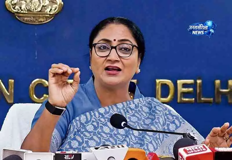 Delhi सीएम ने 39 जेल डॉक्टरों के तबादले की सिफारिश की Delhi सीएम ने 39 जेल डॉक्टरों के तबादले की सिफारिश की