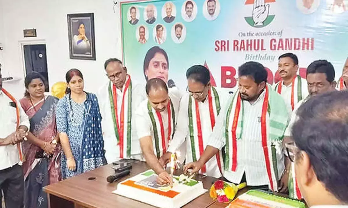 लोकतांत्रिक मूल्यों के प्रति राहुल की प्रतिबद्धता की सराहना की गई लोकतांत्रिक मूल्यों के प्रति राहुल की प्रतिबद्धता की सराहना की गई