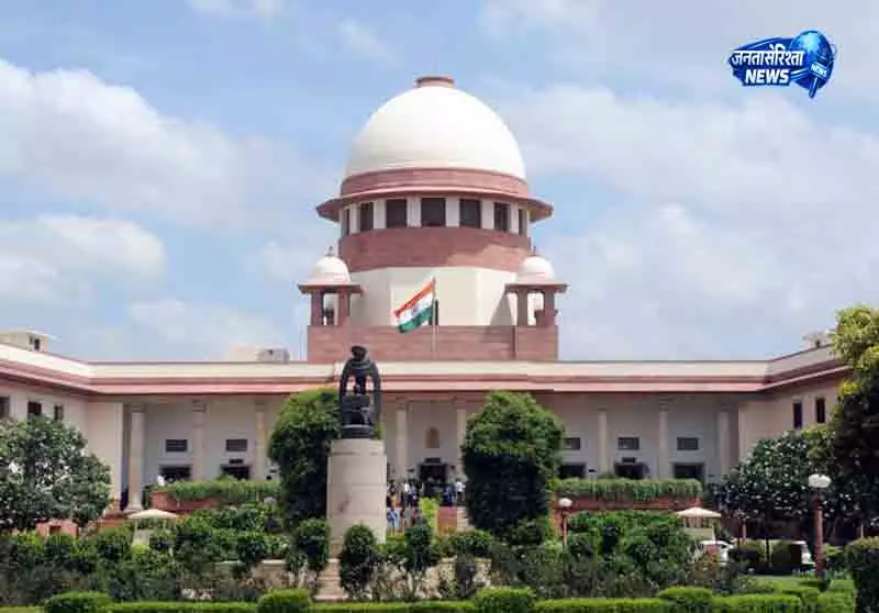 Delhi ट्रायल कोर्ट में महिला बार रूम की कमी, SC ने नोटिस जारी किया Delhi ट्रायल कोर्ट में महिला बार रूम की कमी, SC ने नोटिस जारी किया