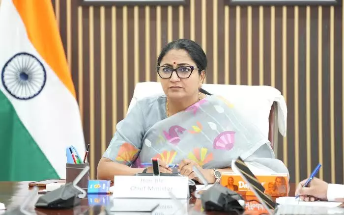 New Delhi: मुख्यमंत्री रेखा गुप्ता ने जेल डॉक्टरों के स्थानांतरण पर दिया जोर New Delhi: मुख्यमंत्री रेखा गुप्ता ने जेल डॉक्टरों के स्थानांतरण पर दिया जोर