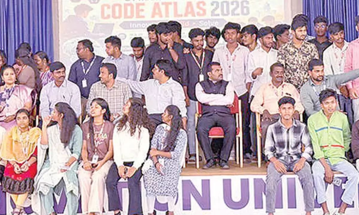 Andhra: BESTIU ने 24 घंटे का हैकाथॉन ‘CODE ATLAS-2026’ लॉन्च किया Andhra: BESTIU ने 24 घंटे का हैकाथॉन ‘CODE ATLAS-2026’ लॉन्च किया