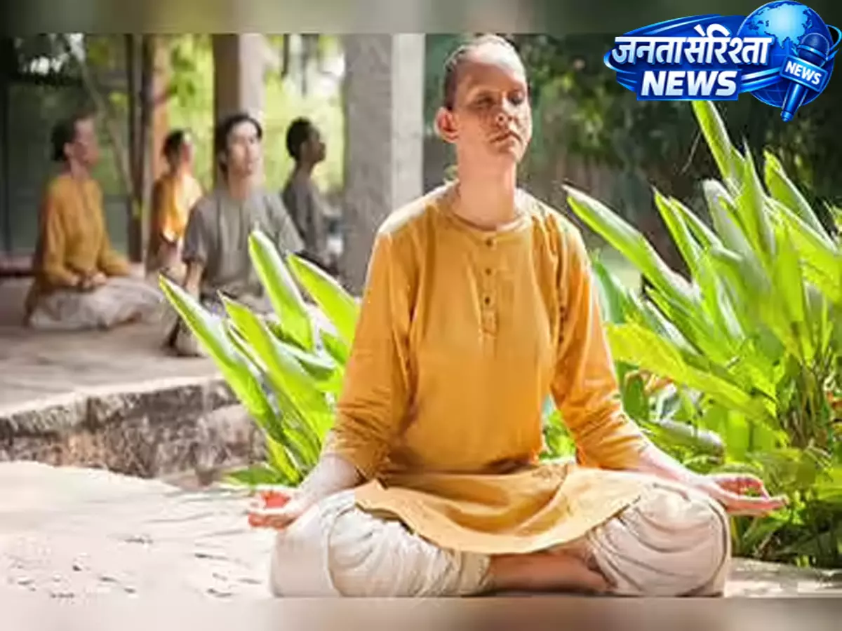 योग का सच: शरीर, मन और आत्मा का संतुलन देने वाली विद्या योग का सच: शरीर, मन और आत्मा का संतुलन देने वाली विद्या