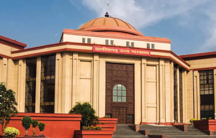 टीचर के अलावा चतुर्थ श्रेणी पद पर दे सकते है अनुकंपा नियुक्ति, हाईकोर्ट का आदेश