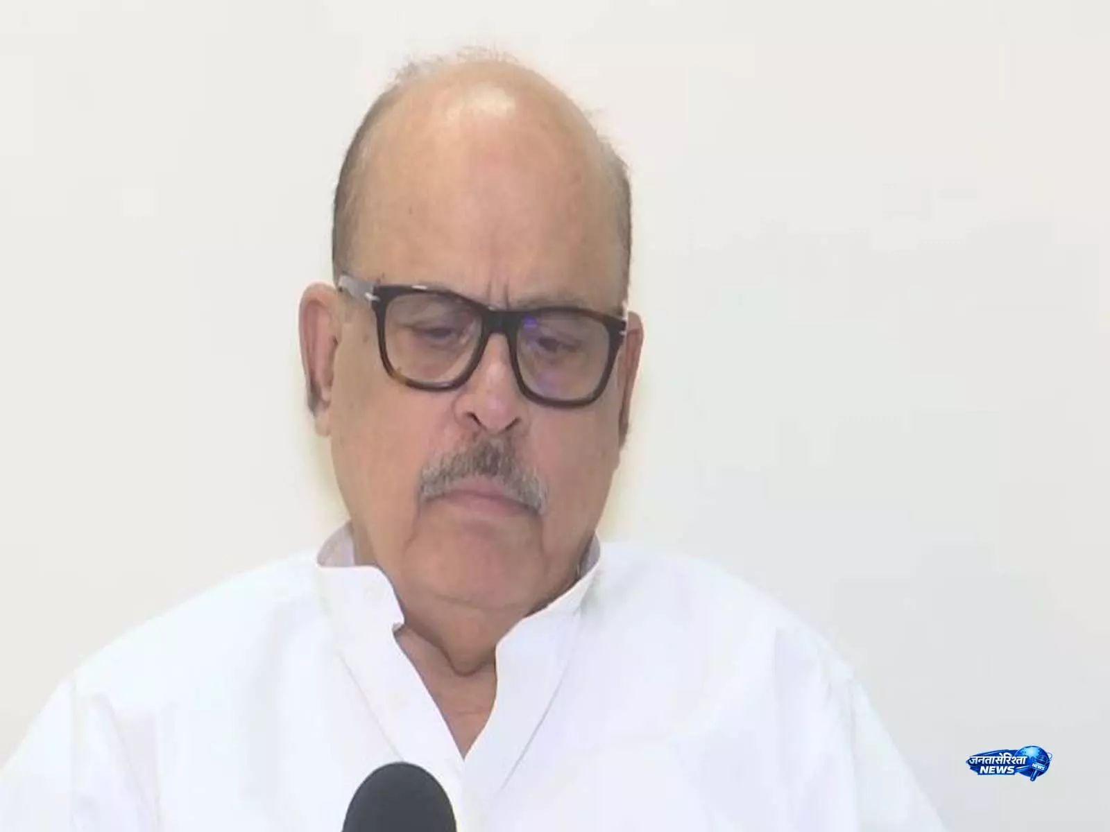 बेगूसराय गैंगरेप पर Congress नेता तारिक अनवर का बयान, कानून-व्यवस्था पर उठाए सवाल बेगूसराय गैंगरेप पर Congress नेता तारिक अनवर का बयान, कानून-व्यवस्था पर उठाए सवाल