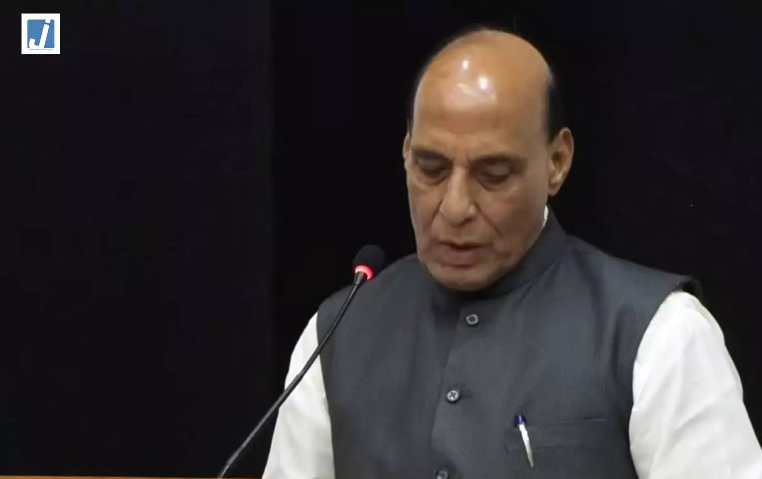शिलांग में राजनाथ सिंह ने सांस्कृतिक एकता को बताया सशस्त्र बलों की सबसे बड़ी ताकत शिलांग में राजनाथ सिंह ने सांस्कृतिक एकता को बताया सशस्त्र बलों की सबसे बड़ी ताकत