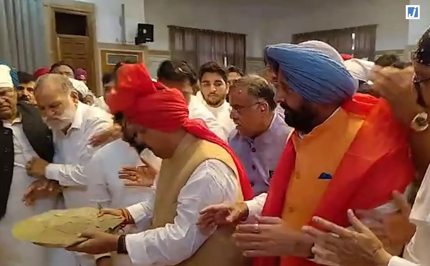 अमृतसर में भगवान वाल्मीकि तीर्थ पहुंचे बीजेपी राष्ट्रीय अध्यक्ष नितिन नवीन