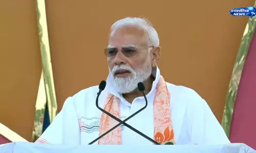 कोलकाता में योग दिवस पर PM का संदेश: योग को रोज़मर्रा की जिंदगी में शामिल करने की अपील कोलकाता में योग दिवस पर PM का संदेश: योग को रोज़मर्रा की जिंदगी में शामिल करने की अपील