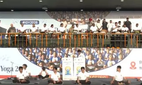 अंतरराष्ट्रीय योग दिवस पर चंडीगढ़, हरियाणा और पंजाब में हजारों लोगों ने किया योगाभ्यास