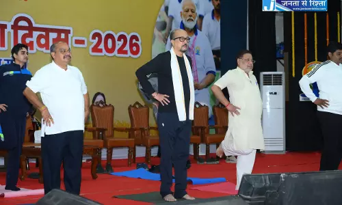 रायपुर कृषि विश्वविद्यालय में राज्यपाल डेका, विधायक और कलेक्टर ने किया योग रायपुर कृषि विश्वविद्यालय में राज्यपाल डेका, विधायक और कलेक्टर ने किया योग