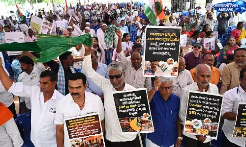 कर्नाटक में SIR को लेकर सियासत तेज, कांग्रेस ने बीजेपी पर लगाए गंभीर आरोप