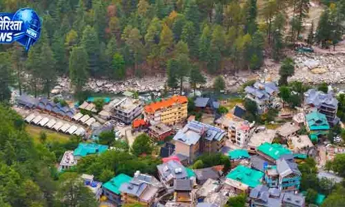 Kullu में नदी की आवाज़ बनती आकर्षण का केंद्र Kullu में नदी की आवाज़ बनती आकर्षण का केंद्र