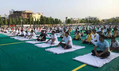 Jaipur: अंतरराष्ट्रीय योग दिवस पर सामूहिक योग कार्यक्रम आयोजित