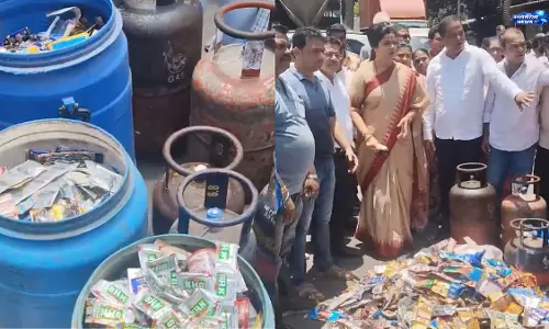 LTT कैंपस में बड़ी रेड, अवैध गैस सिलेंडर और प्रतिबंधित गुटखा का स्टॉक जब्त