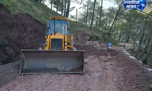 डीजल पाबंदी से Himachal में सड़क निर्माण कार्य प्रभावित