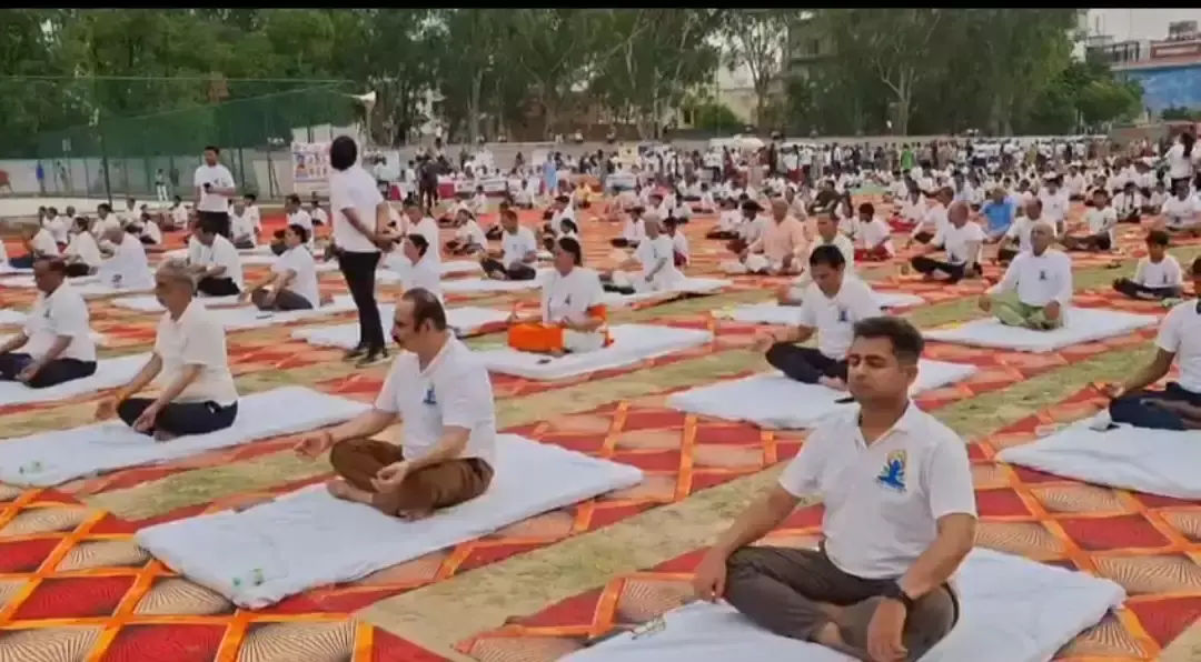 Palwal: कृष्णपाल गुर्जर ने योग को स्वस्थ जीवन का आधार बताया