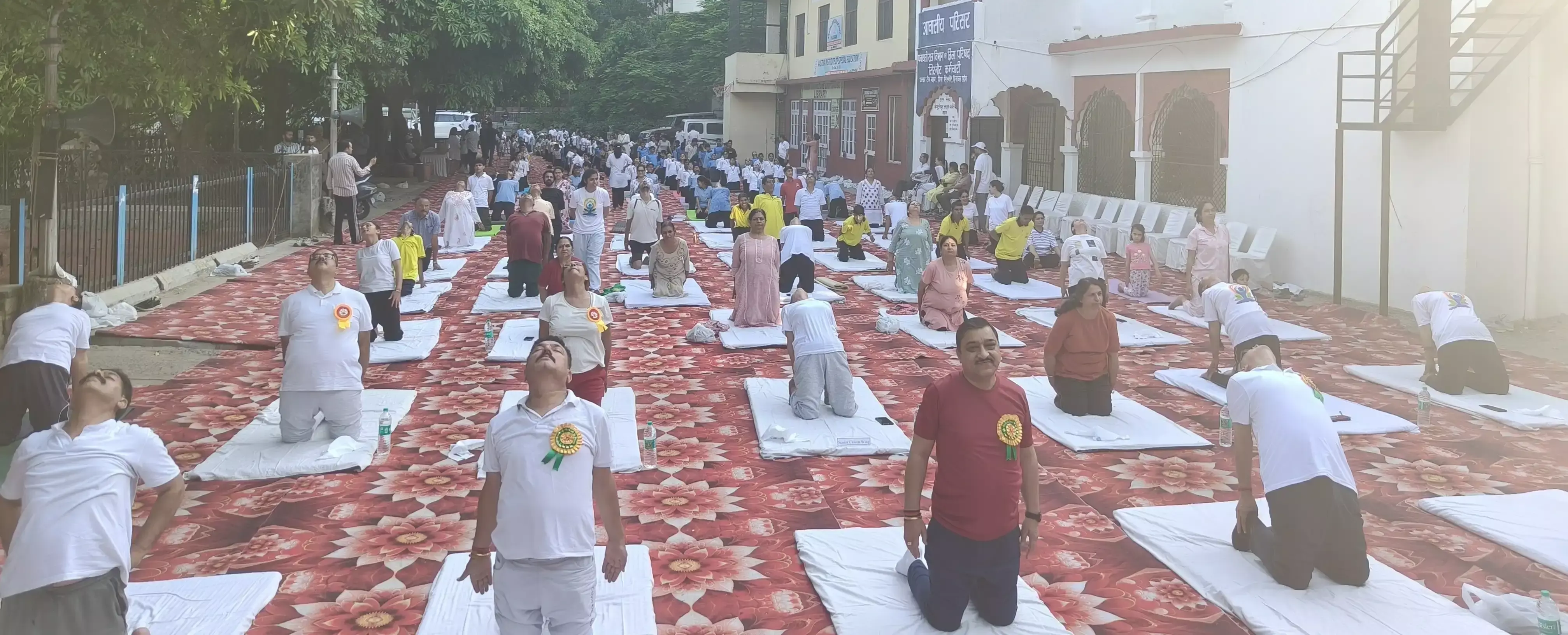 Nahan: नाहन में सामूहिक योगाभ्यास के साथ मनाया गया योग दिवस Nahan: नाहन में सामूहिक योगाभ्यास के साथ मनाया गया योग दिवस