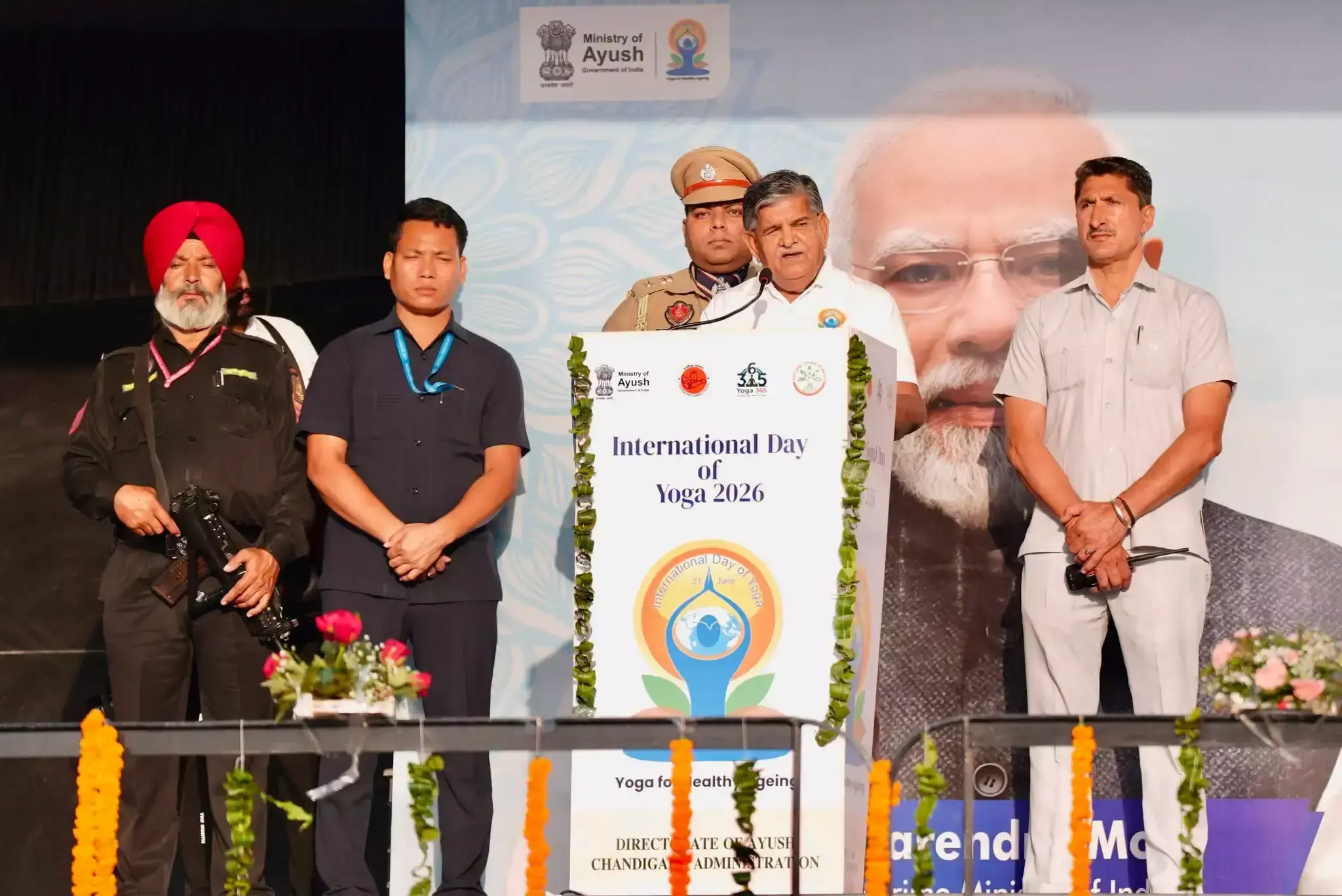 Chandigarh: योग को नशामुक्ति और स्वास्थ्य का प्रभावी माध्यम बताया Chandigarh: योग को नशामुक्ति और स्वास्थ्य का प्रभावी माध्यम बताया
