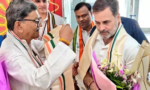 राहुल गांधी रायपुर पहुंचे, अभनपुर रवाना राहुल गांधी रायपुर पहुंचे, अभनपुर रवाना