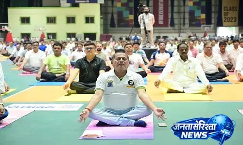 KIIT और KISS में 6,000 से ज़्यादा लोगों ने अंतर्राष्ट्रीय योग दिवस समारोह में हिस्सा लिया