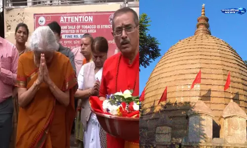 निर्मला सीतारमण ने Guwahati में कामाख्या मंदिर में की पूजा