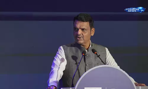 महाराष्ट्र में मानसून संकट के बीच MVA का सरकार पर हमला, चाय बैठक का किया बहिष्कार महाराष्ट्र में मानसून संकट के बीच MVA का सरकार पर हमला, चाय बैठक का किया बहिष्कार