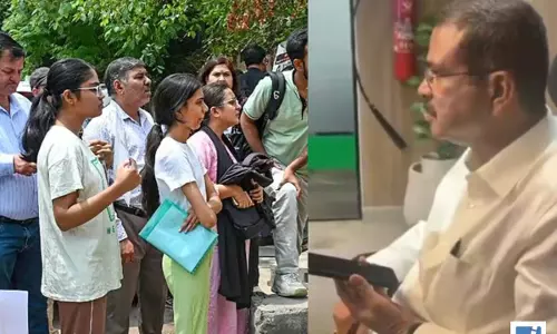 Neet Re-Exam 2026: री-नीट परीक्षा खत्म, स्टूडेंट ने बताया कैसा था पेपर Neet Re-Exam 2026: री-नीट परीक्षा खत्म, स्टूडेंट ने बताया कैसा था पेपर
