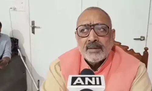 गिरिराज सिंह का बयान, NEET परीक्षा और भरत तिवारी मामले पर दी प्रतिक्रिया