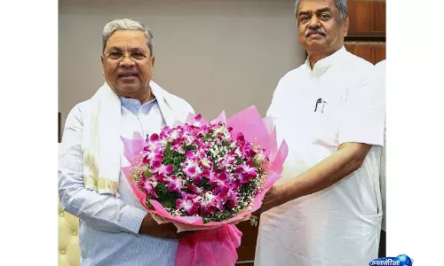 सिद्धारमैया ने बीके हरिप्रसाद को KPCC अध्यक्ष बनने पर बधाई दी, 2028 चुनावों की तैयारी पर जोर सिद्धारमैया ने बीके हरिप्रसाद को KPCC अध्यक्ष बनने पर बधाई दी, 2028 चुनावों की तैयारी पर जोर