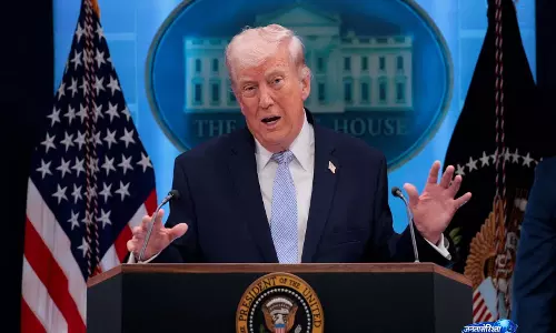 Trump की ईरान को कड़ी चेतावनी—स्ट्रेट ऑफ हॉर्मुज़ बंद करने पर गंभीर परिणाम की बात Trump की ईरान को कड़ी चेतावनी—स्ट्रेट ऑफ हॉर्मुज़ बंद करने पर गंभीर परिणाम की बात