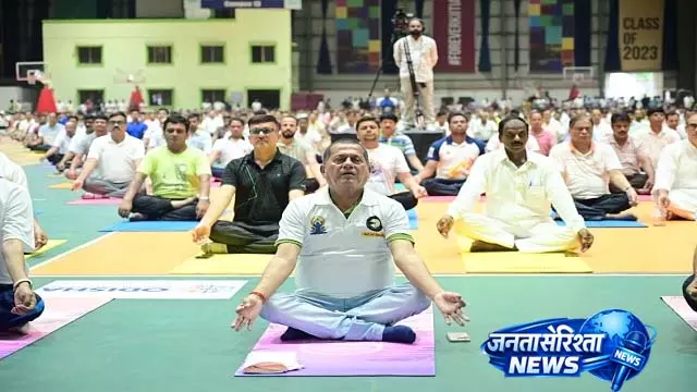 KIIT और KISS में 6,000 से ज़्यादा लोगों ने अंतर्राष्ट्रीय योग दिवस समारोह में हिस्सा लिया