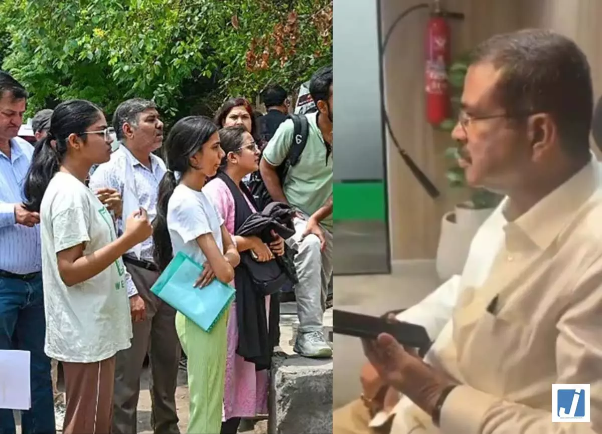 Neet Re-Exam 2026: री-नीट परीक्षा खत्म, स्टूडेंट ने बताया कैसा था पेपर Neet Re-Exam 2026: री-नीट परीक्षा खत्म, स्टूडेंट ने बताया कैसा था पेपर