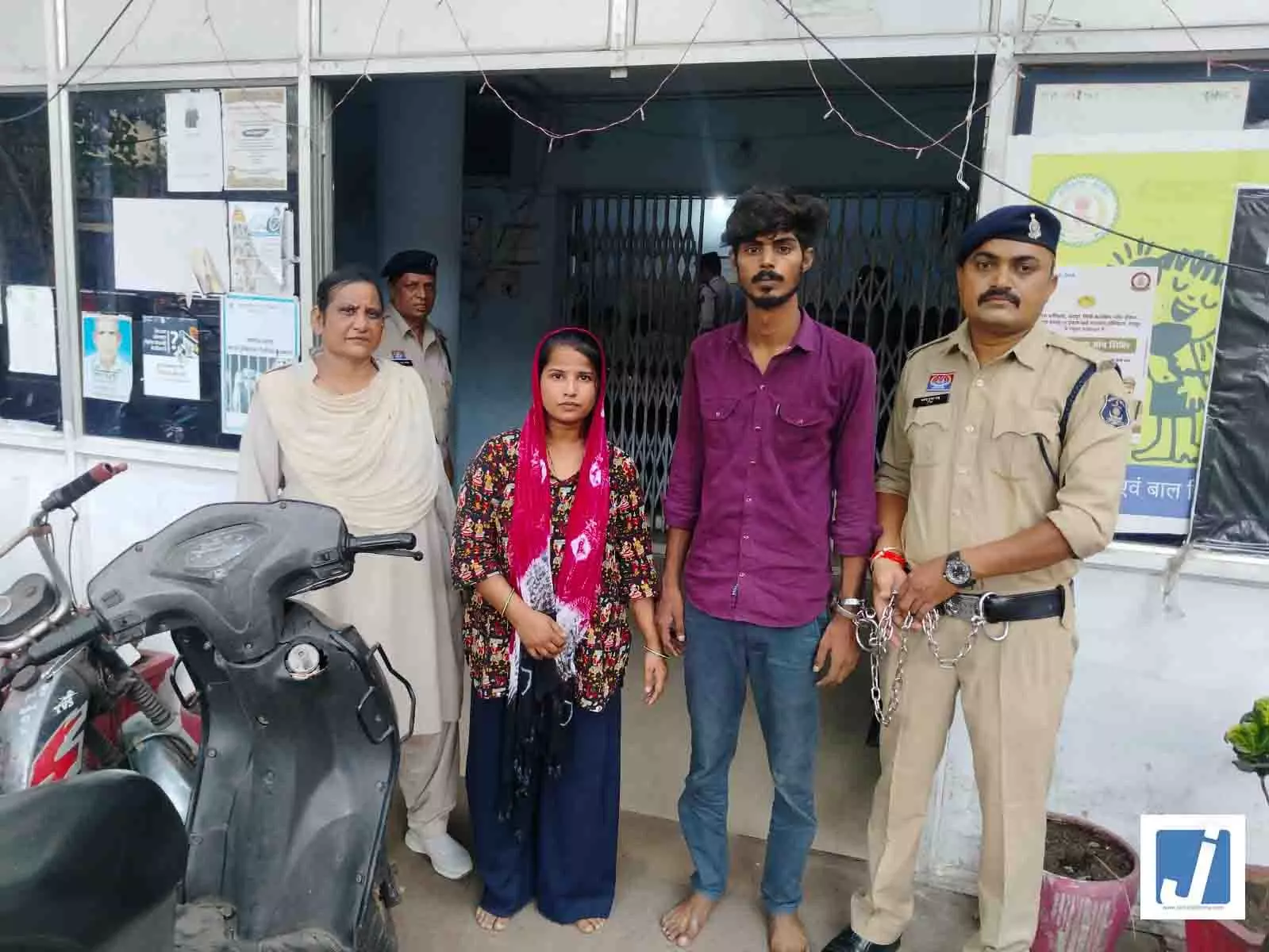 नारकोटिक एक्ट के मामले में फरार मुख्य आरोपी और महिला गिरफ्तार नारकोटिक एक्ट के मामले में फरार मुख्य आरोपी और महिला गिरफ्तार