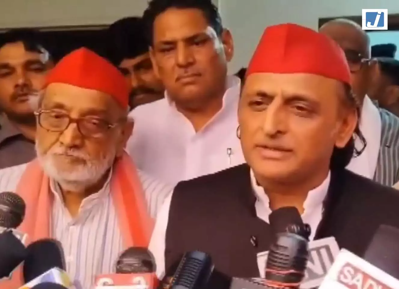 अखिलेश यादव का बयान, राम मंदिर चढ़ावे में कथित हेराफेरी पर उठाए सवाल अखिलेश यादव का बयान, राम मंदिर चढ़ावे में कथित हेराफेरी पर उठाए सवाल