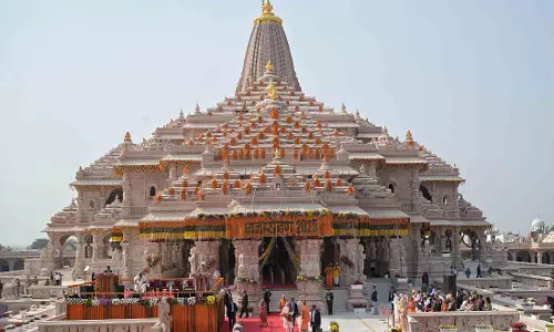 चांदी की 200 किलो ईंट चढ़ाया था राम मंदिर में, सिंधी समाज ने रसीद नहीं देने का लगाया आरोप चांदी की 200 किलो ईंट चढ़ाया था राम मंदिर में, सिंधी समाज ने रसीद नहीं देने का लगाया आरोप