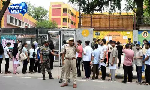 Delhi NEET री-एग्जाम शांत माहौल में आयोजित हुई