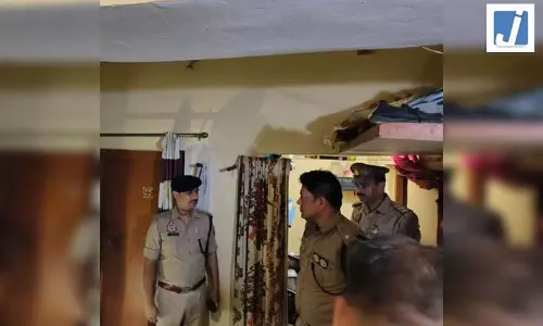 छोटे भाई ने बड़े भाई-भाभी और भतीजे की धारदार हथियार से की हत्या छोटे भाई ने बड़े भाई-भाभी और भतीजे की धारदार हथियार से की हत्या