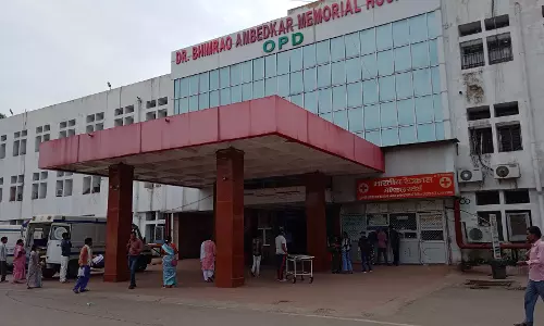 बीमार पति को लेकर मेकाहारा पहुंचीं महिला के 50 हजार चोरी बीमार पति को लेकर मेकाहारा पहुंचीं महिला के 50 हजार चोरी