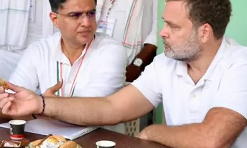 राहुल के लिए 100-100 रु. देकर जुटाई भीड़
