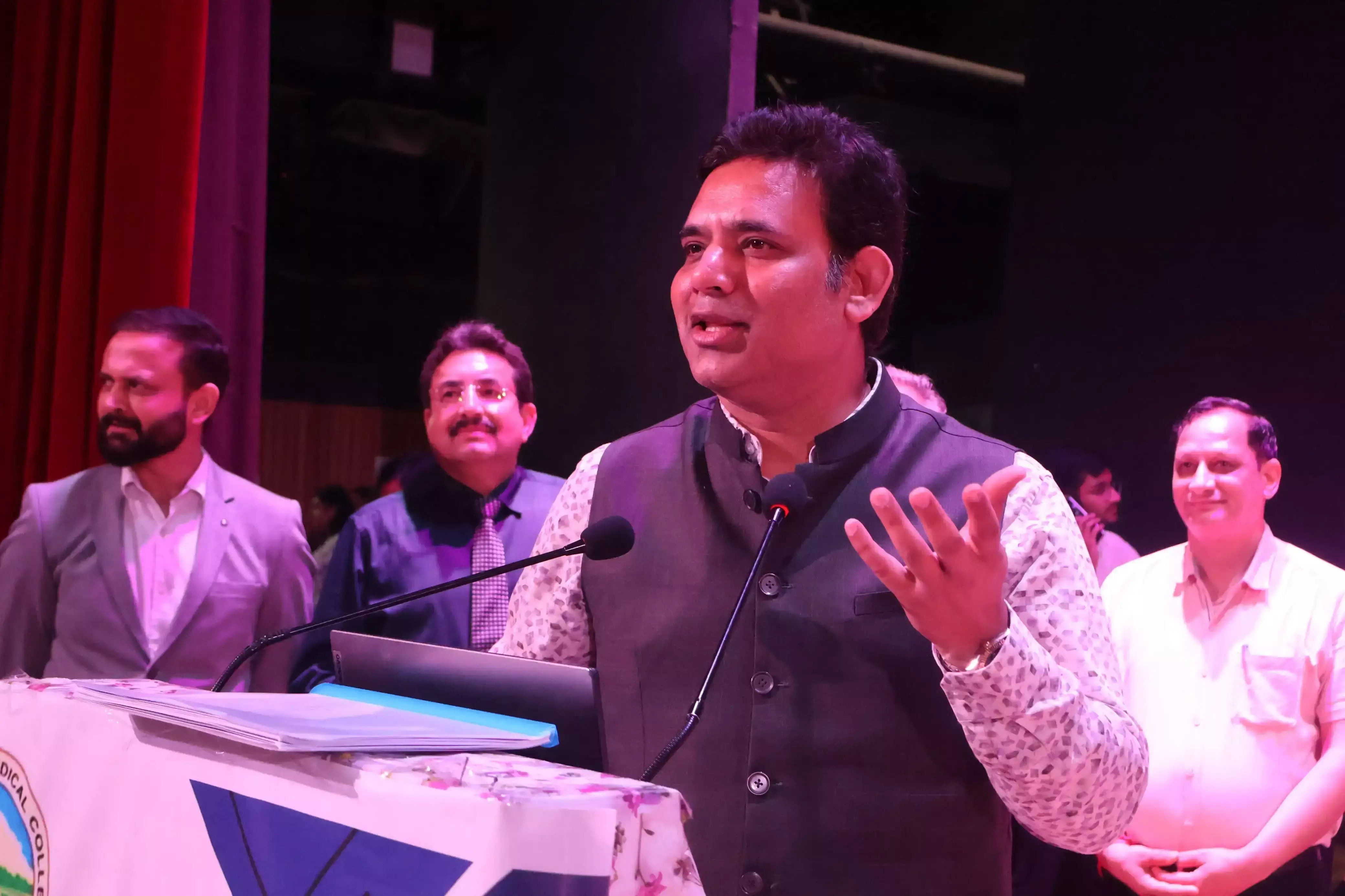 Dharamshala: चिकित्सा क्षेत्र के विशेषज्ञों का टांडा में जुटान, ‘मेडएसेंड’ सम्मेलन संपन्न Dharamshala: चिकित्सा क्षेत्र के विशेषज्ञों का टांडा में जुटान, ‘मेडएसेंड’ सम्मेलन संपन्न