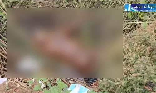 रायपुर में रेस्टोरेंट के सामने मिली सड़ी-गली लाश रायपुर में रेस्टोरेंट के सामने मिली सड़ी-गली लाश