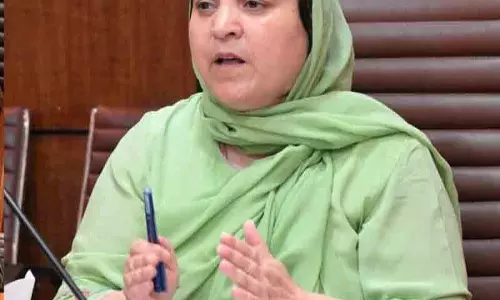 Jammu and Kashmir में नौकरियों पर सियासत तेज Jammu and Kashmir में नौकरियों पर सियासत तेज