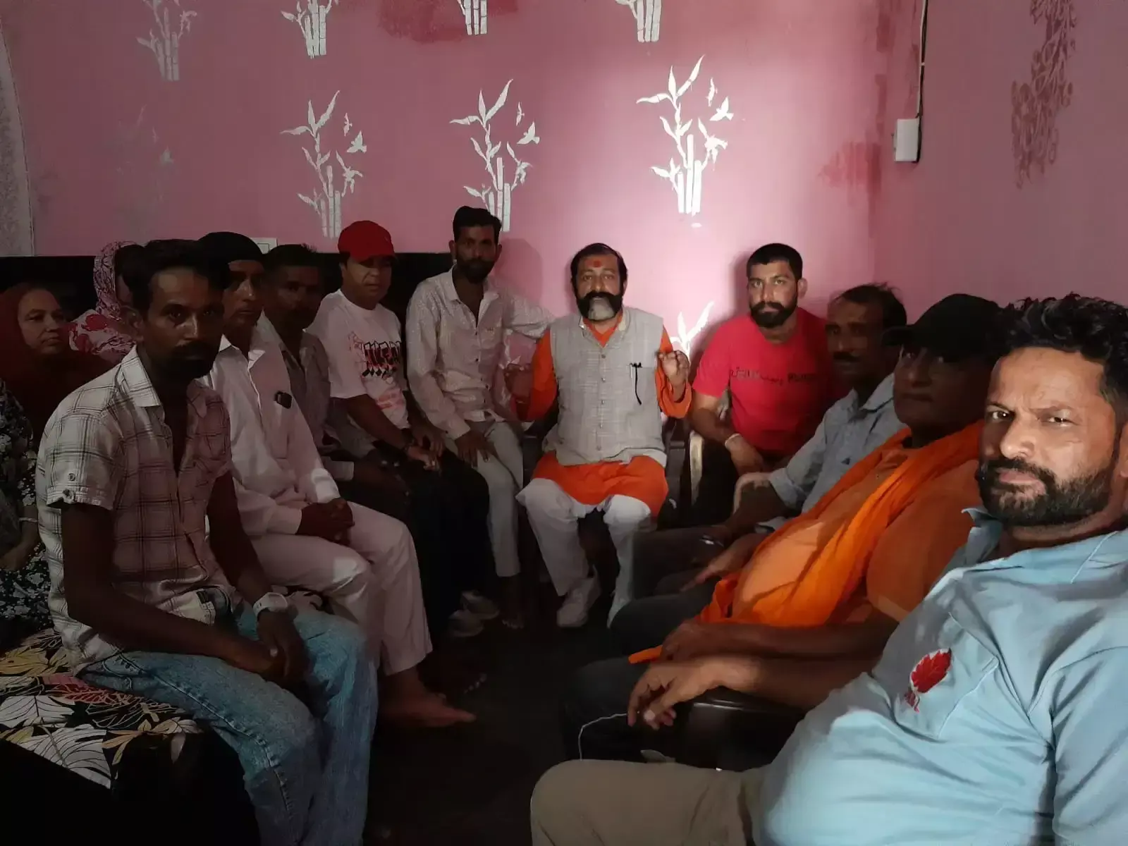 Jammu: नशामुक्त समाज के निर्माण के लिए जागरूकता अभियान तेज करने की पहल Jammu: नशामुक्त समाज के निर्माण के लिए जागरूकता अभियान तेज करने की पहल