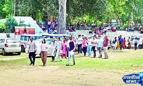 बिलासपुर में 1240 ने दिया नीट का एग्जाम बिलासपुर में 1240 ने दिया नीट का एग्जाम