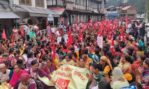 Himachal Pradesh: मिड-डे मील वर्करों की राज्यव्यापी हड़ताल, वेतन और सामाजिक सुरक्षा की मांग