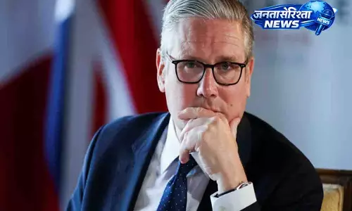 Keir Starmer की राजनीतिक गिरावट पर चर्चा, दिशा को लेकर सवाल Keir Starmer की राजनीतिक गिरावट पर चर्चा, दिशा को लेकर सवाल