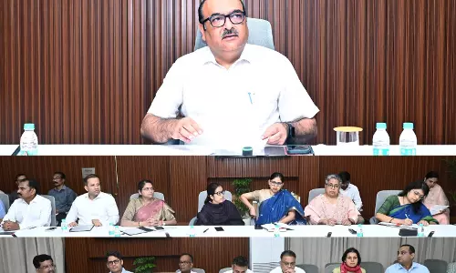 मुख्य सचिव ने विभागीय योजनाओं की प्रगति की समीक्षा की