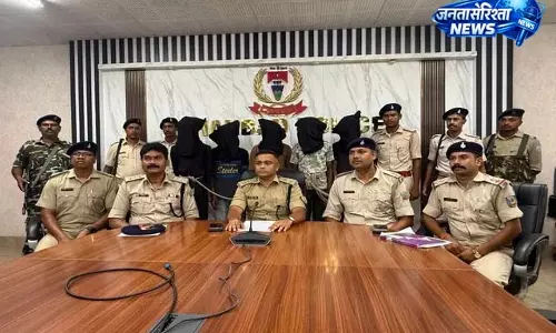 Dhanbad: 13 चोरी की बाइक्स बरामद, 5 गिरफ्तार Dhanbad: 13 चोरी की बाइक्स बरामद, 5 गिरफ्तार