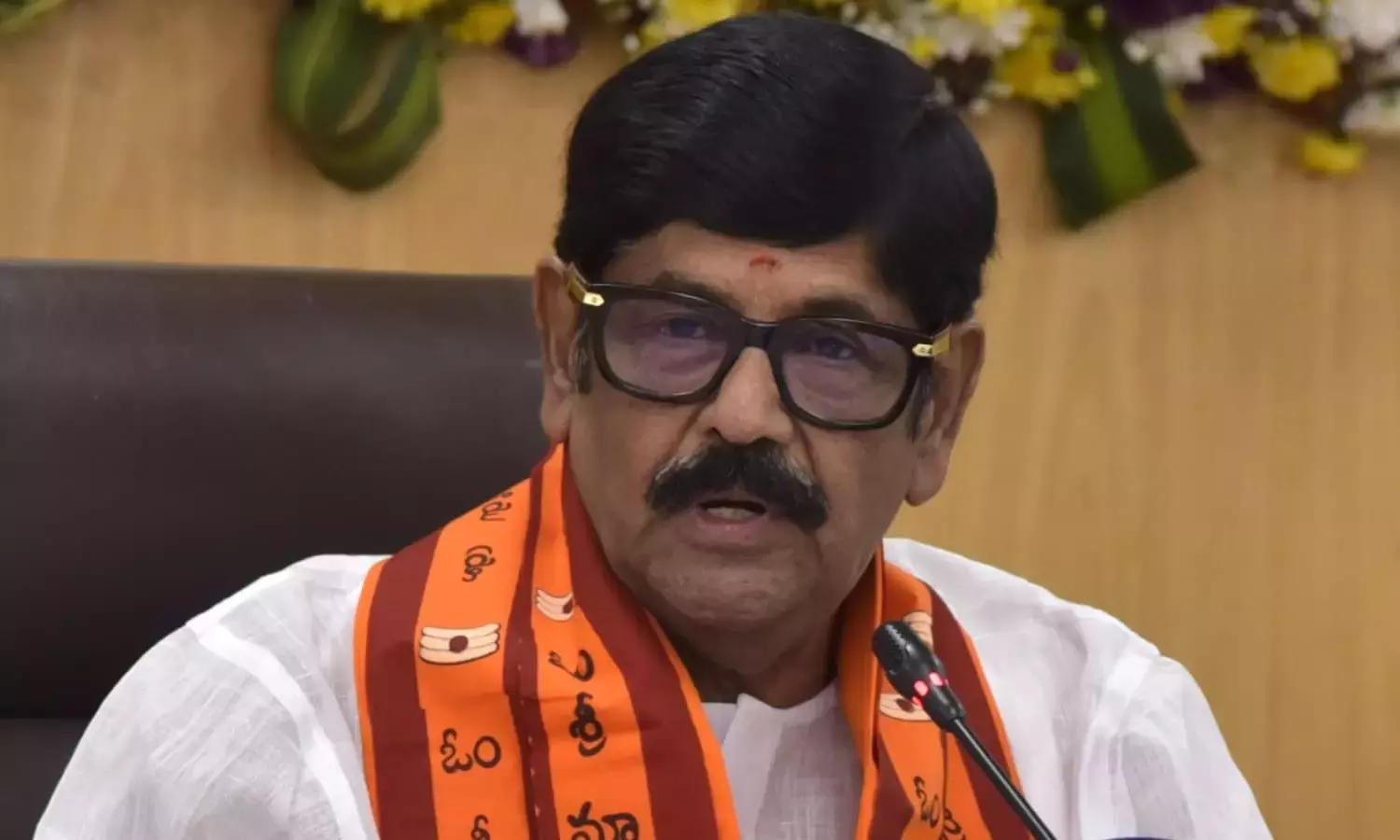 Andhra: आंध्र प्रदेश सरकार ने 692 प्राचीन मंदिरों के विकास के लिए 800 करोड़ रुपये आवंटित किए Andhra: आंध्र प्रदेश सरकार ने 692 प्राचीन मंदिरों के विकास के लिए 800 करोड़ रुपये आवंटित किए